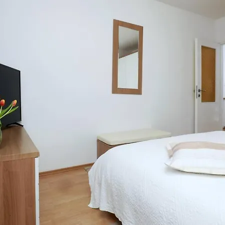 Appartement Mist 2 *