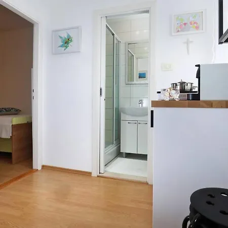 Apartment Mist 2 Split