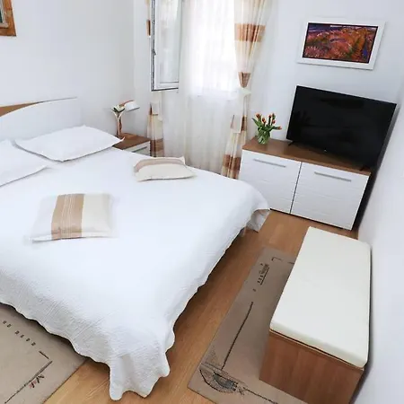 Apartment Mist 2 Split